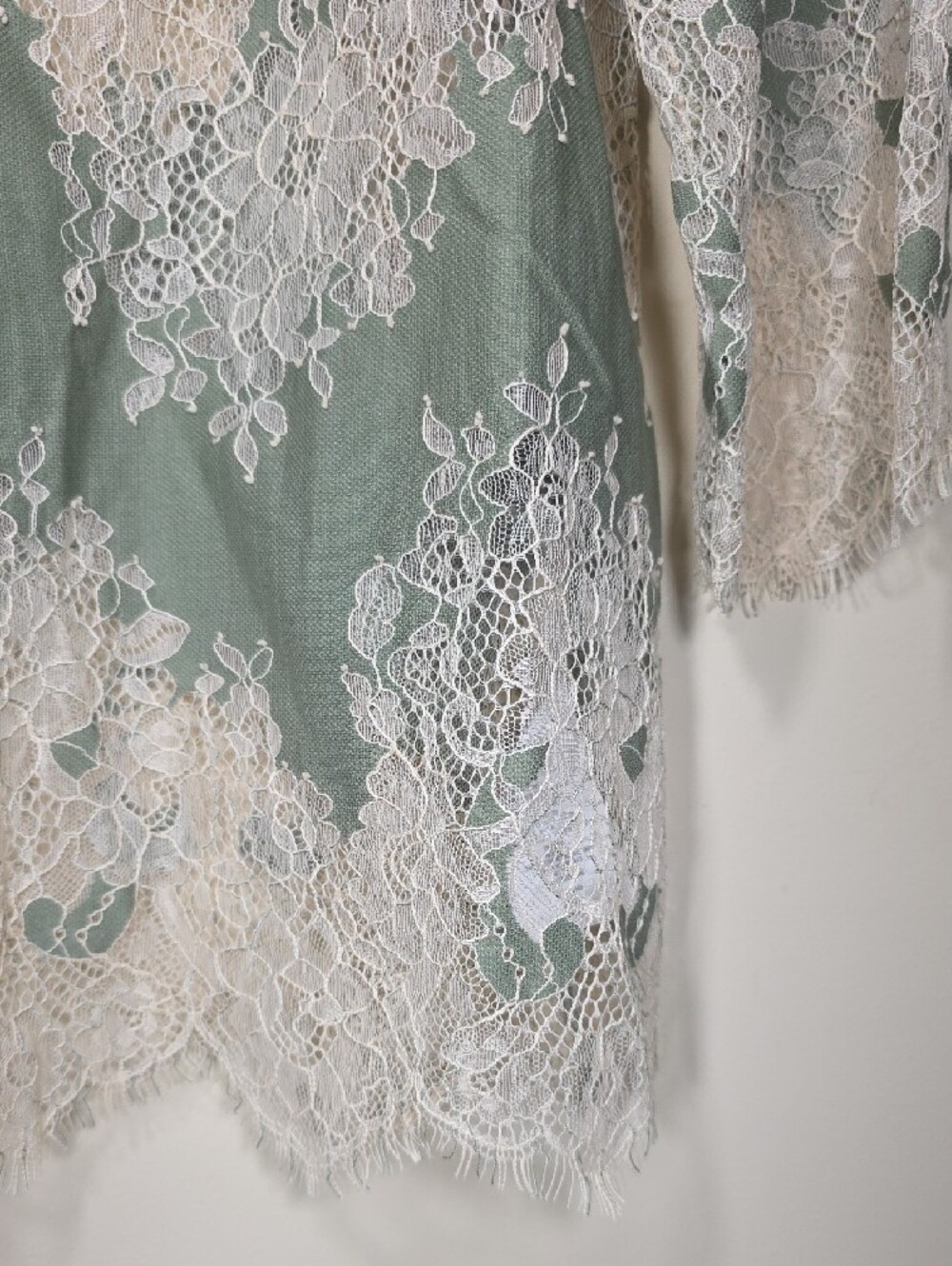 Linea by Louis Dell'Olio Size 12 Sage Lace Overlay Blouse - Picture 5 of 7